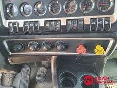 2016  Kenworth  T880  Semi Truck