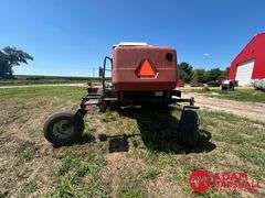 2005  Hesston  9240  Swather