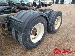 2005  International Harvester  8000  Semi Truck