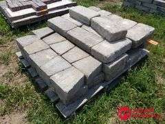 Freestanding Wall Block