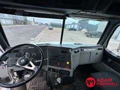 2016  Western Star  4700  Semi Truck