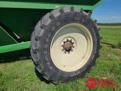 J&M  525  Grain Cart