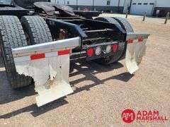 2016  Kenworth  T680  Semi Truck