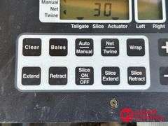 2013  New Holland  BR7090  Specialty Crop Baler