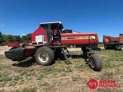 2005  Hesston  9240  Swather