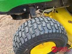 2009  John Deere  LA135  Lawn Mower w Bagger - 42IN