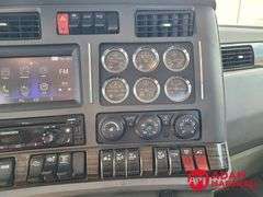 2016  Kenworth  T680  Semi Truck