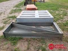 (4) Metal Locker w/ Metal Shelf