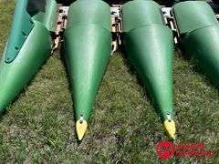 1999  John Deere  893  Corn Head - 8R30