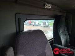 2012  Kenworth  T800  Semi Truck