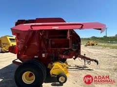 2013  New Holland  BR7090  Specialty Crop Baler