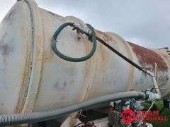1976  Fruehauf  7000 Gallon Tanker  Trailer