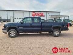 2005  Chevrolet  Silverado 2500  Pickup - Gasoline