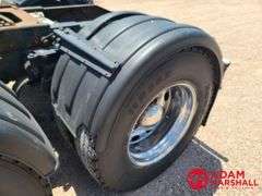 2006  Peterbilt  379  Semi Truck