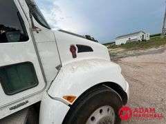 2008  Kenworth  T300  Straight Truck