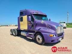 2000  Kenworth  T2000  Semi Truck