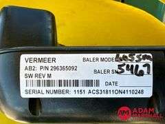 2012  Vermeer  605 Super M  Round Baler