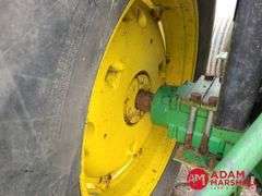 1984  John Deere  2950  Tractor w/Loader