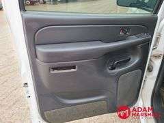2004  Chevrolet  Silverado 3500  Pickup - Gasoline