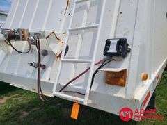 2009  DMF  Hopper  Grain Trailer - 32FT