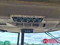 1984  John Deere  2950  Tractor w/Loader