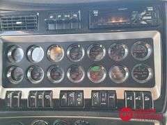2016  Kenworth  T880  Semi Truck