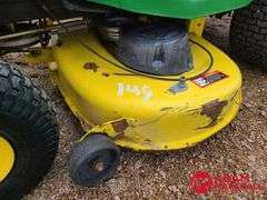 2009  John Deere  LA135  Lawn Mower w Bagger - 42IN