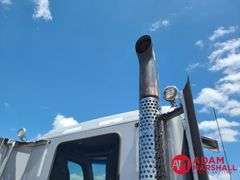 2016  Kenworth  T680  Semi Truck