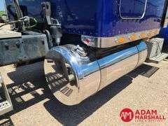 2006  Peterbilt  379  Semi Truck