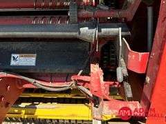 2013  New Holland  BR7090  Specialty Crop Baler