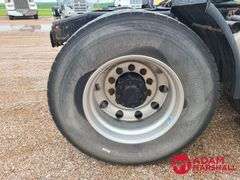 2014  International  Pro Star+  Semi Truck