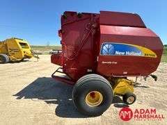 2013  New Holland  BR7090  Specialty Crop Baler