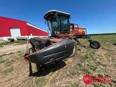 2005  Hesston  9240  Swather