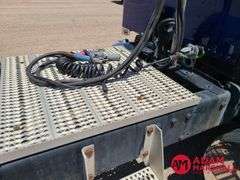 2006  Peterbilt  379  Semi Truck