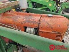1951  Farmall  H  Tractor w/ Loader - Gasoline