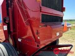 2013  New Holland  BR7090  Specialty Crop Baler