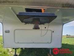 2002  Keystone  Cougar  5th Wheel Camper - 28FT
