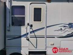 2002  Keystone  Cougar  5th Wheel Camper - 28FT