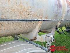 1976  Fruehauf  7000 Gallon Tanker  Trailer