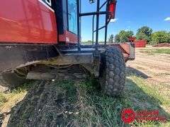 2005  Hesston  9240  Swather