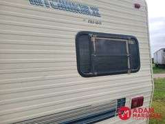 1993  NU-WA  Hitchhiker  Camper Trailer - 30FT