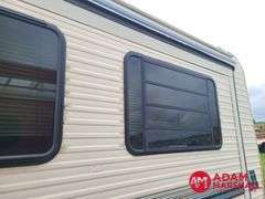 1993  NU-WA  Hitchhiker  Camper Trailer - 30FT