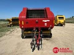 2013  New Holland  BR7090  Specialty Crop Baler