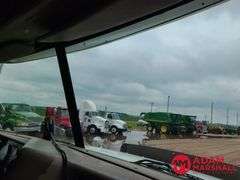 2004  International  9400t  Semi Truck
