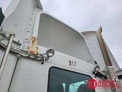 2012  Kenworth  T800  Semi Truck