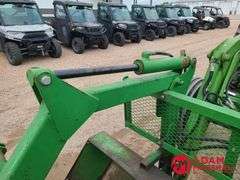 1984  John Deere  2950  Tractor w/Loader