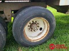2009  DMF  Hopper  Grain Trailer - 32FT