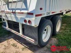 2012  DMF  Hopper Grain Trailer - 32FT