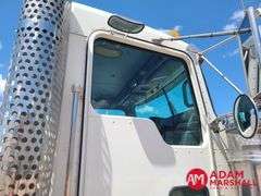 2014  Kenworth  W900  Semi Truck