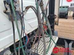 2005  International Harvester  8000  Semi Truck